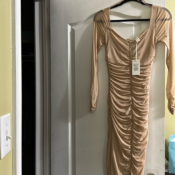 DRESS beige - Picture 1 of 3